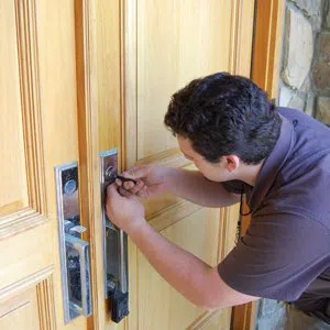 Super Locksmith Service Charlotte, NC 704-666-5885 - house-locksmith